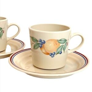 Abundance Pattern Vintage Corelle by Corning 4 Coffee/Tea Cups with Saucers